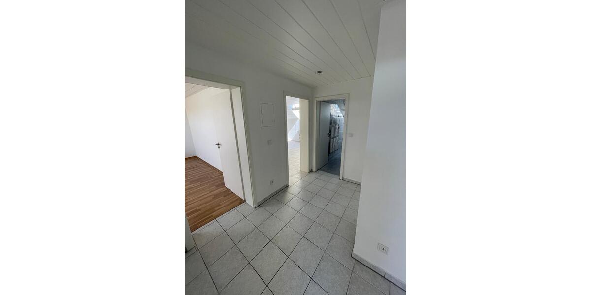 Etagenwohnung Hockenheim - 3 Zimmer, 77 m&sup2;, 239.000&euro; | Angebot:26367765