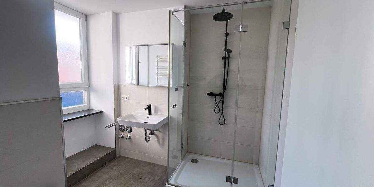 Etagenwohnung Nürnberg Steinbühl - 2 Zimmer, 65 m&sup2;, 950&euro; | Angebot:26867431