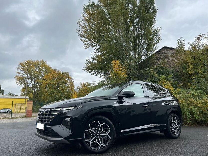 Hyundai TUCSON 101.250 km 24.300 € Berlin 10627