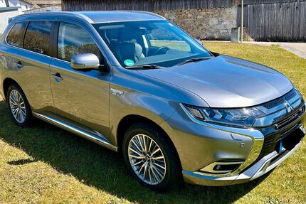 Mitsubishi Outlander 62.500 km 22.999 &euro; Eslarn 92693