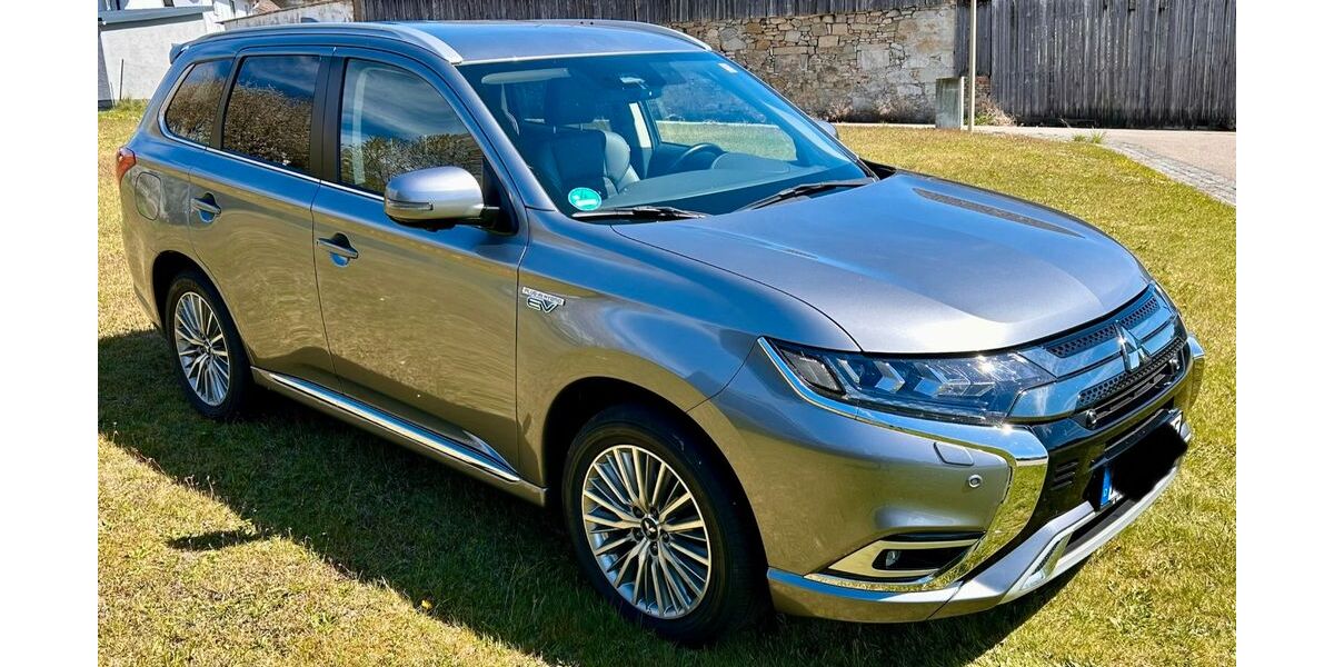 Mitsubishi Outlander 62.500 km 22.999 &euro; Eslarn 92693