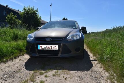 Ford Focus 88.200 km 5.900 &euro; Porta Westfalica 32457