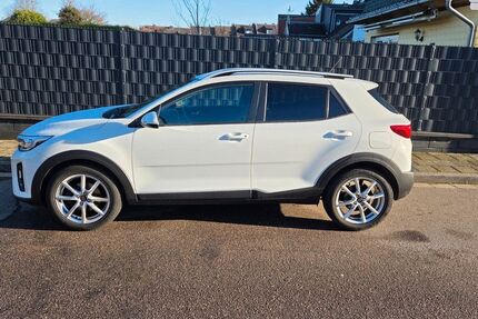 Kia Stonic 69.800 km 11.000 &euro; Baesweiler 52499