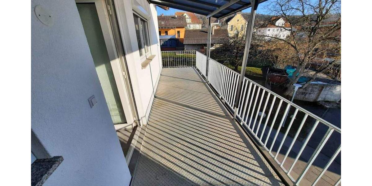 Etagenwohnung Engen Neuhausen - 2 Zimmer, 58 m&sup2;, 780&euro; | Angebot:25409909