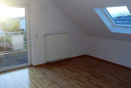 Wohnung Habichtswald Ehlen - 3 Zimmer, 77 m&sup2;, 650&euro; | Angebot:24578816