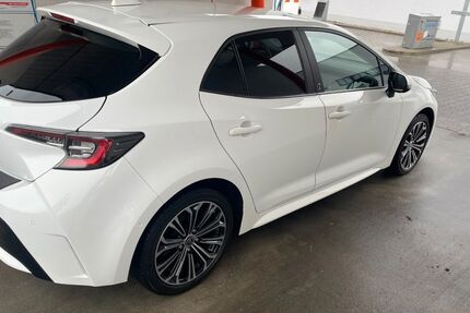 Toyota Corolla 19.600 km 19.300 &euro; Leipzig 04317