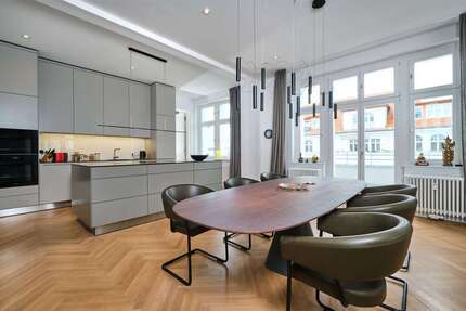 Wohnung zum Kaufen in Berlin 2.800.000 € 203.48 m²