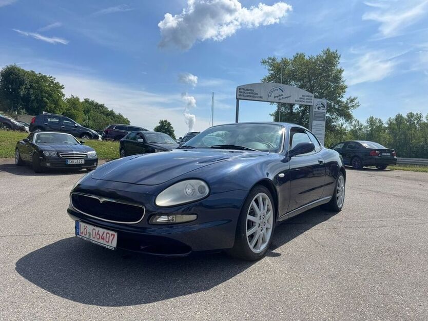3200