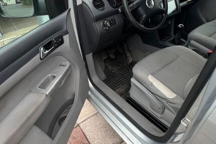 VW Caddy 218.300 km 3.000 &euro; Baiersdorf 91083