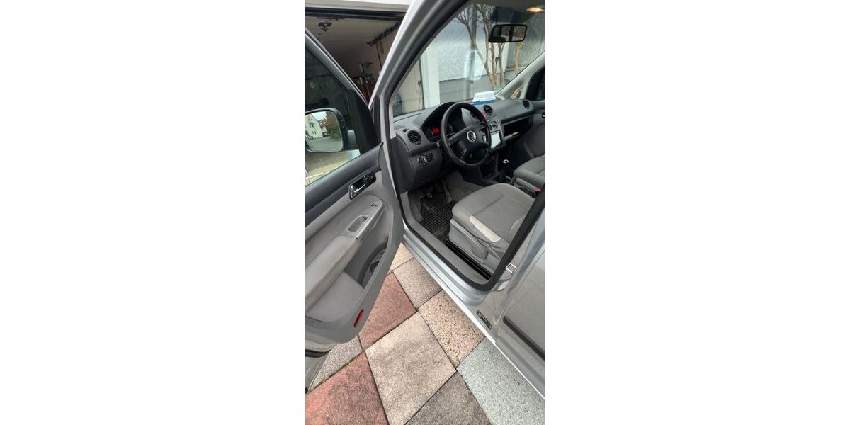 VW Caddy 218.300 km 3.000 &euro; Baiersdorf 91083
