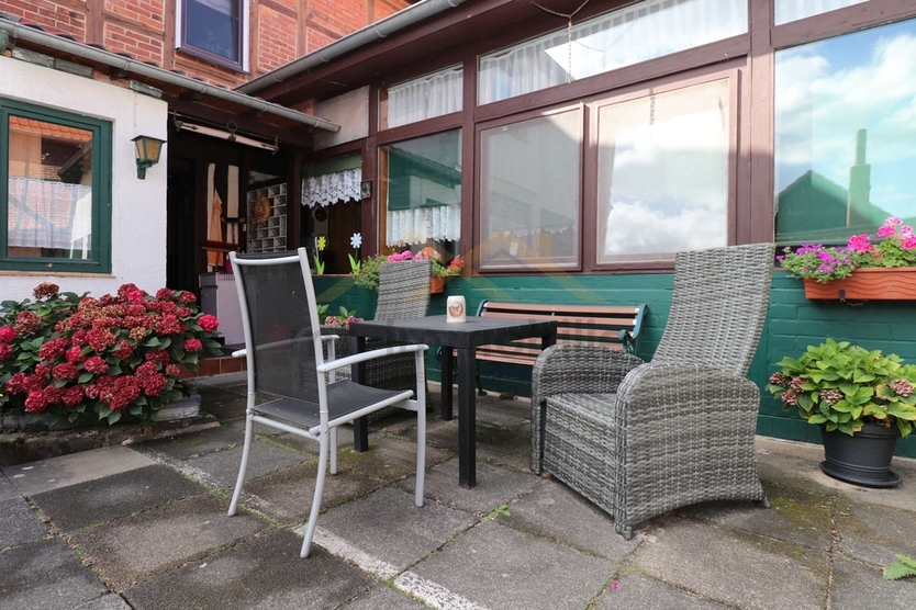 Ein- Zweifamilienhaus in Grasleben 200m2 mit viel Platz für Hobby und Freizeit 8 zimmer