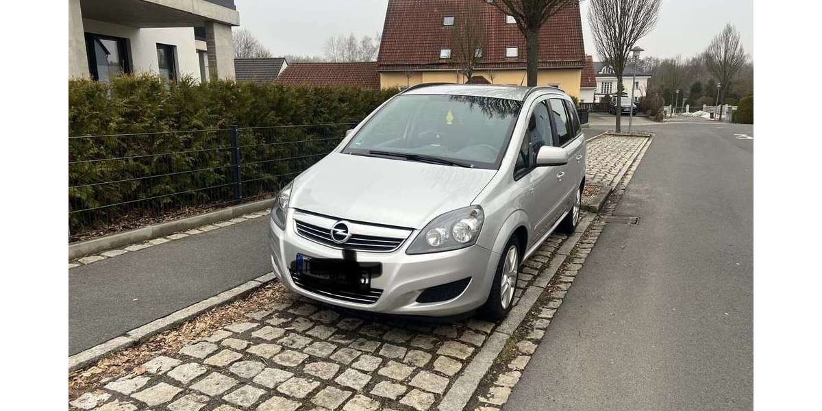 Opel Zafira 227.000 km 5.550 &euro; München 80689