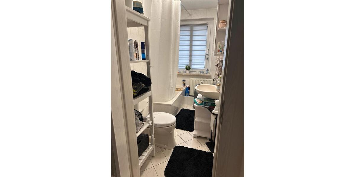 Etagenwohnung Bürgel - 3 Zimmer, 60 m&sup2;, 560&euro; | Angebot:26325960