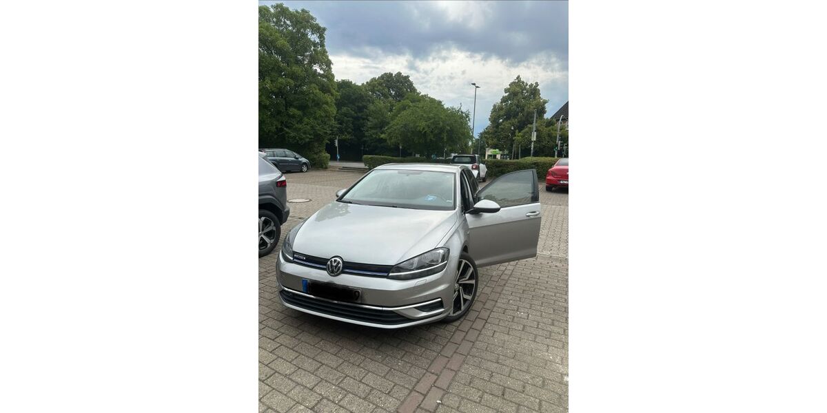 VW Golf 142.000 km 9.500 &euro; Sarstedt 31157