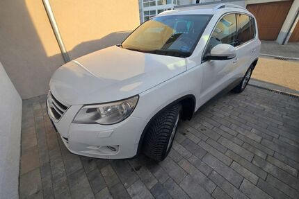 VW Tiguan 71.000 km 13.000 &euro; Friedrichshafen 88048