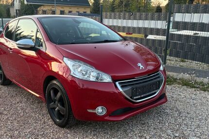 Peugeot 208 131.560 km 4.900 &euro; Chemnitz 09114