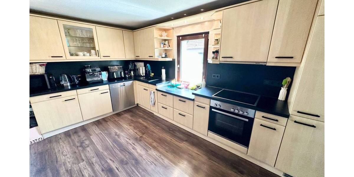 Einfamilienhaus Dresden Schönfeld - 8 Zimmer, 200 m&sup2;, 385.000&euro; | Angebot:26853080