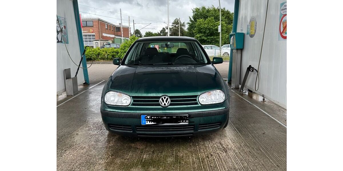 VW Golf 125.500 km 2.200 &euro; Neumünster 24536