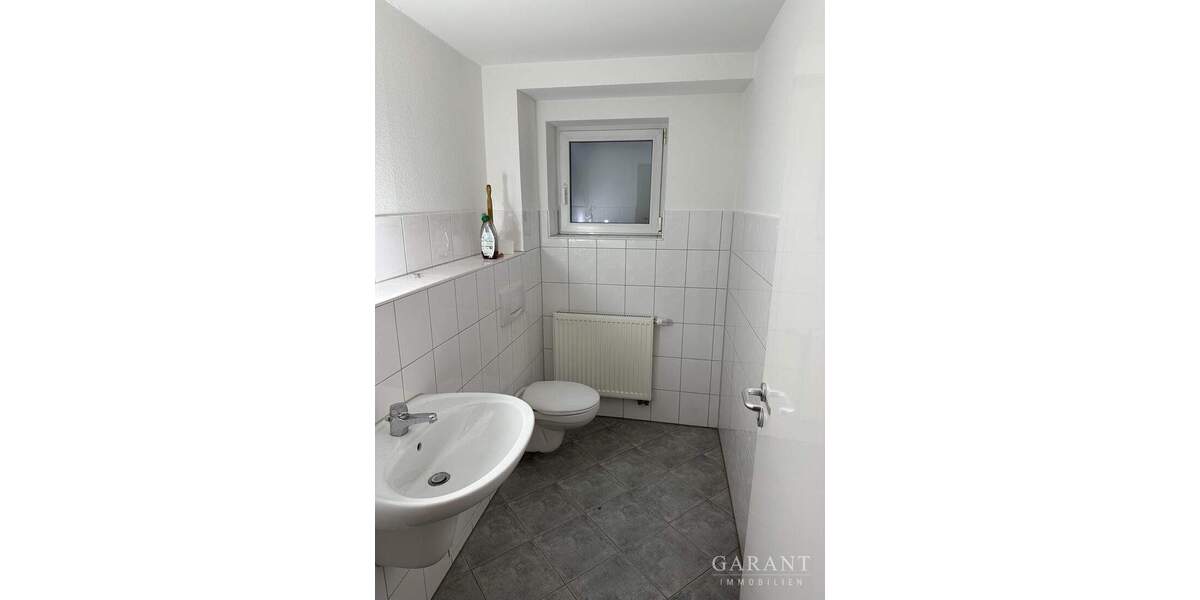 Einfamilienhaus Heilbronn Kernstadt - 6 Zimmer, 245 m&sup2;, 3.200&euro; | Angebot:25357310