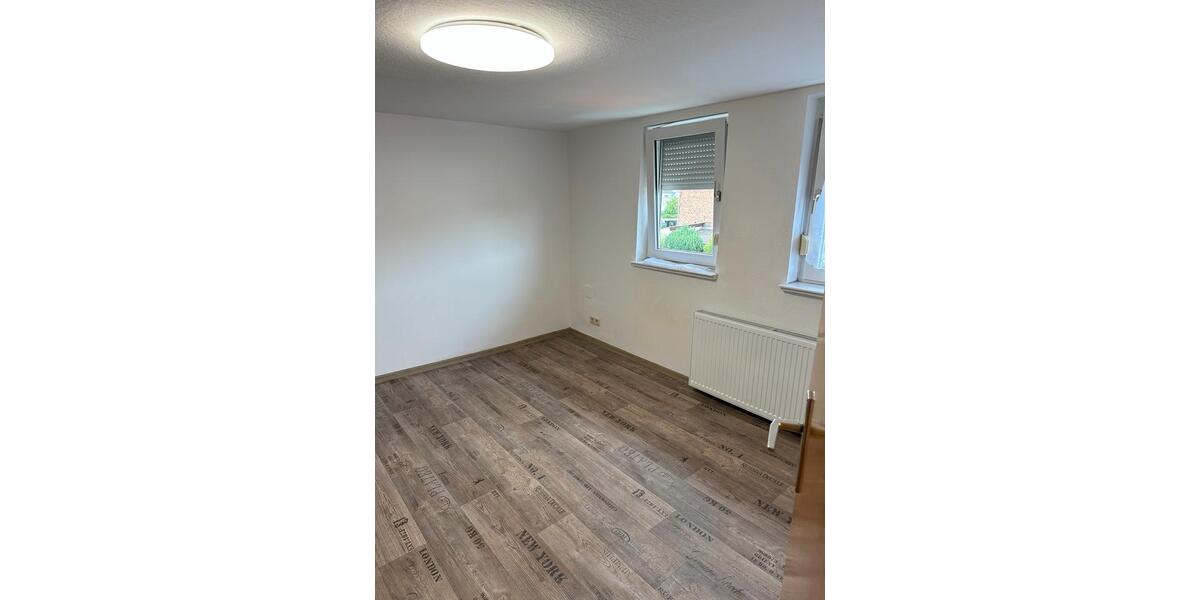 Mehrfamilienhaus, Wohnhaus Homberg (Efze) - 5 Zimmer, 150 m&sup2;, 170.000&euro; | Angebot:26662746