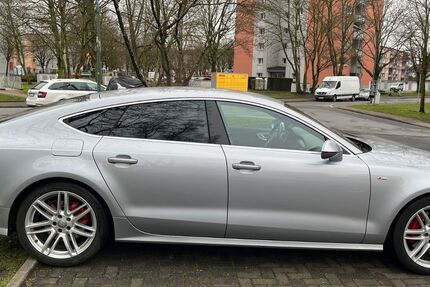 Audi A7 178.000 km 18.490 &euro; Düsseldorf 40231