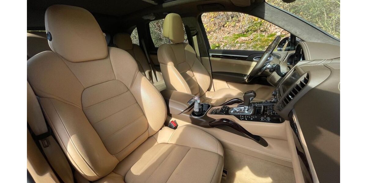 Porsche Cayenne 57.000 km 55.500 &euro; Baden-Baden 76532