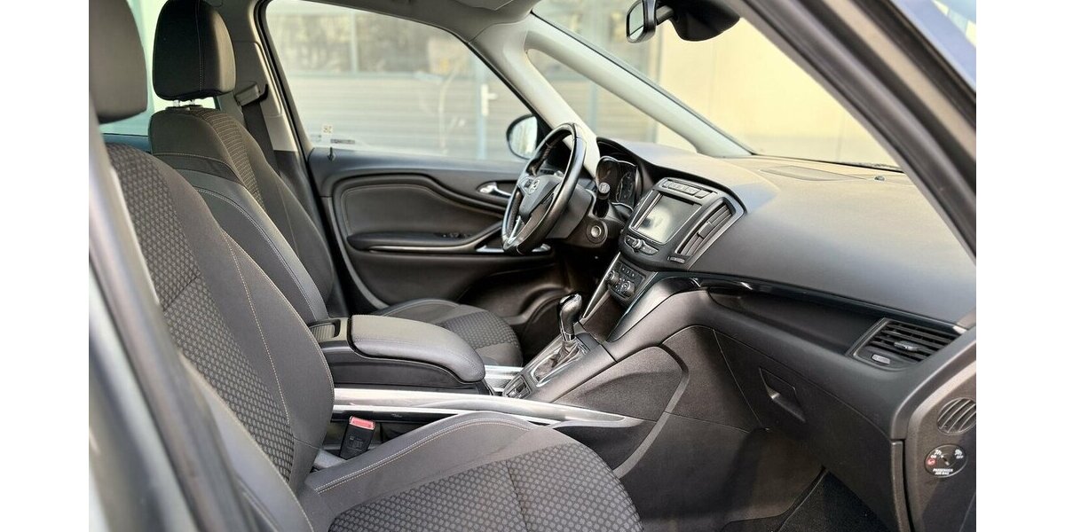 Opel Zafira Innovation / Automatik / Navi / 7 Sitze 95.000 km 17.900 &euro; Mönchengladbach 41066