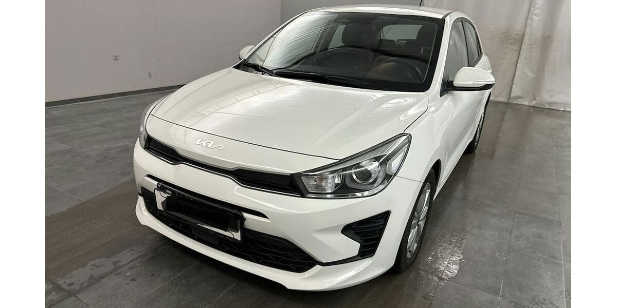 Kia Rio 54.045 km 15.590 &euro; Bretten 75015