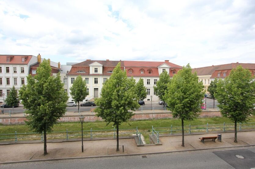 Die BELETAGE im Brockesschen Palais. 7 zimmer
