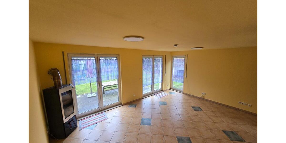 Reihenhaus Dresden Neustadt - 5 Zimmer, 136 m&sup2;, 1.700&euro; | Angebot:25924384