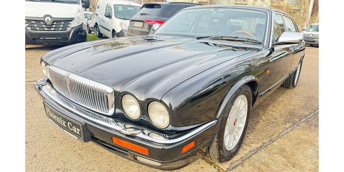 Jaguar Daimler 194.000 km 17.950 &euro; Berlin 13088