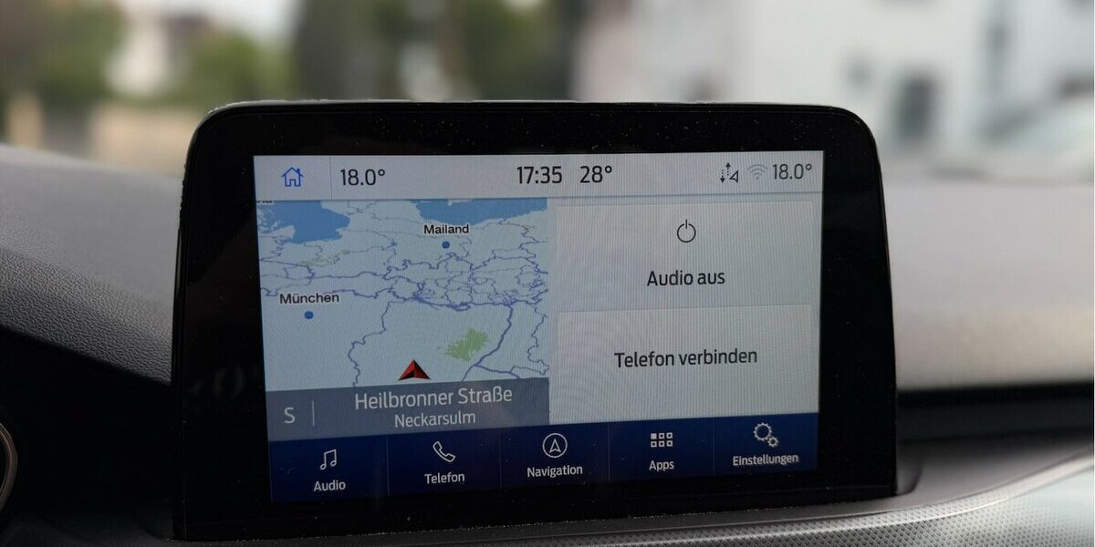 Ford Focus Titanium Lim. Head-Up Panorama 155.000 km 6.990 &euro; Neckarsulm 74172