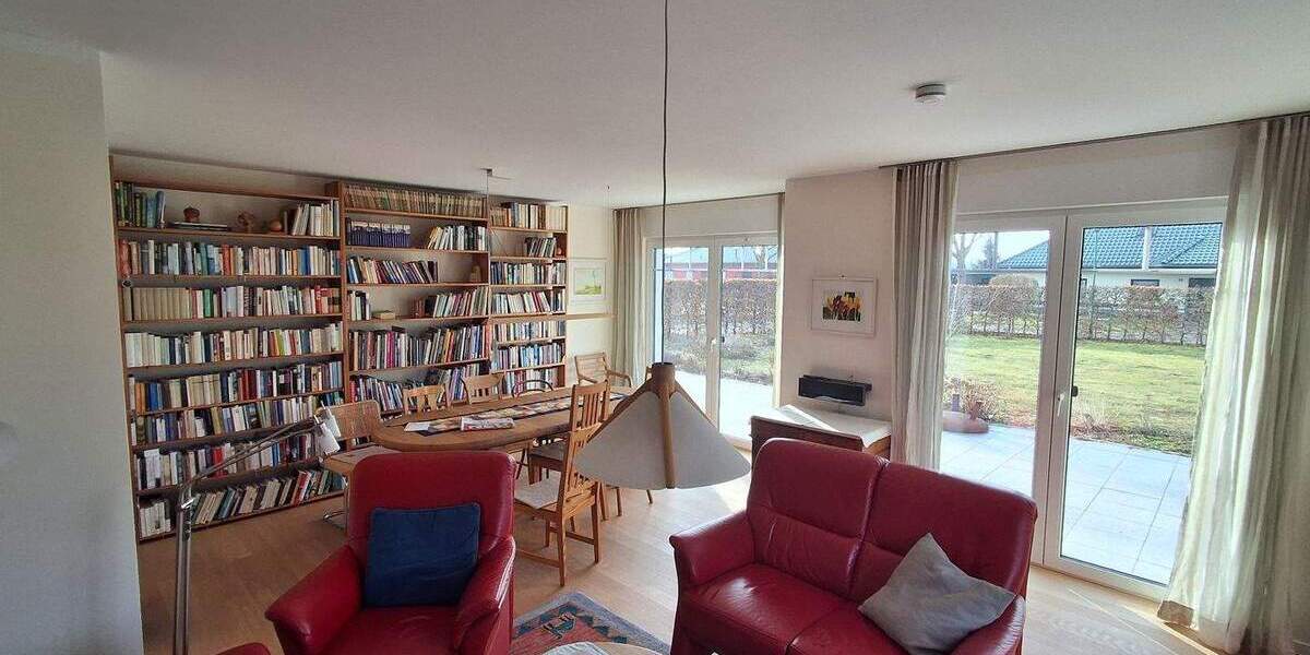 Einfamilienhaus Neuruppin - 5 Zimmer, 170 m&sup2;, 1.600&euro; | Angebot:25819994