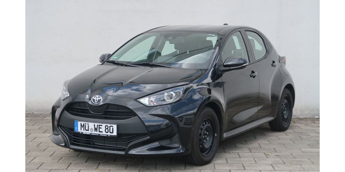 Toyota Yaris 8.000 km 16.940 &euro; Mühldorf 84453