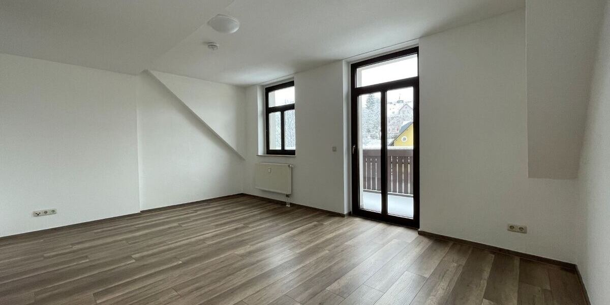 Zur Selbstnutzung und Anlage! Jetzt 4 von 6 Wohnungen zu verkaufen - mit Garagen und Stellplätzen! - Etagenwohnung Bärenstein | Angebot:26003488