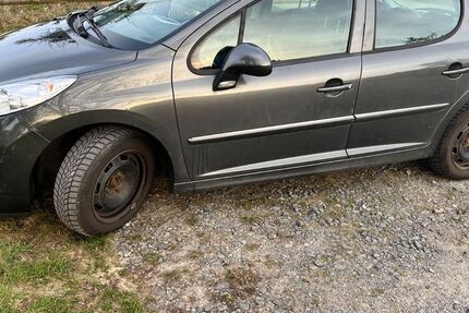 Peugeot 207 194.000 km 2.300 &euro; Fürth 64658