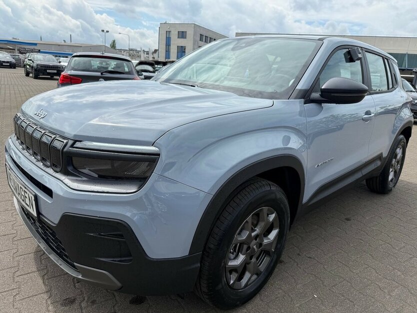 Jeep Avenger 1.2 Longitude Mild-Hybrid/TZ 2.500 km 21.999 € Frankfurt 60386
