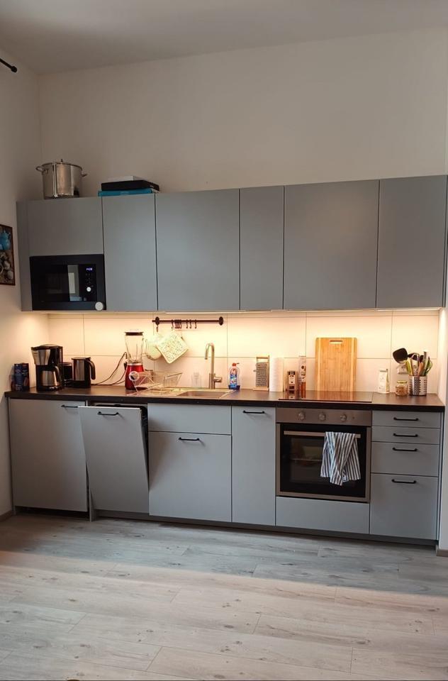 Moderne Wohnung am Park mit kostenloser EBK zimmer