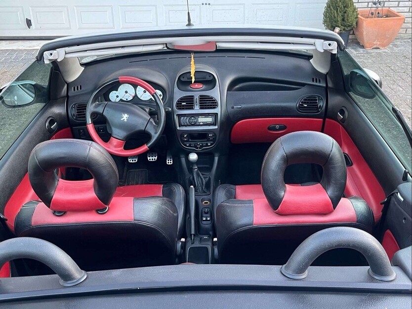 Peugeot 206 CC 230.000 km 1.990 € Enger 32130