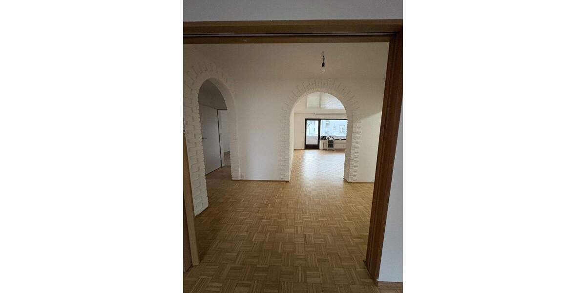 Etagenwohnung Gladbeck Mitte - 3 Zimmer, 94 m&sup2;, 900&euro; | Angebot:25302220