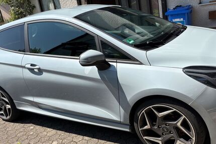 Ford Fiesta 137.000 km 10.700 € Alerheim 86733