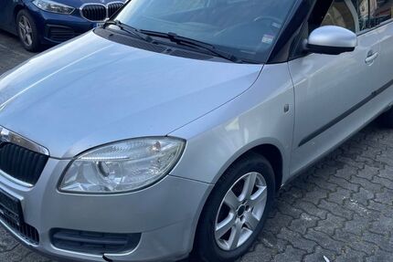 Skoda Fabia 233.498 km 1.399 &euro; Freudenberg 57258