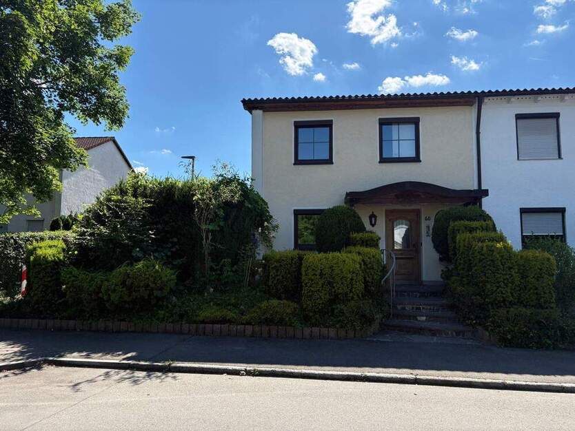 Sofort beziehbares Reiheneckhaus im Herzen von Orschel-Hagen 4 zimmer