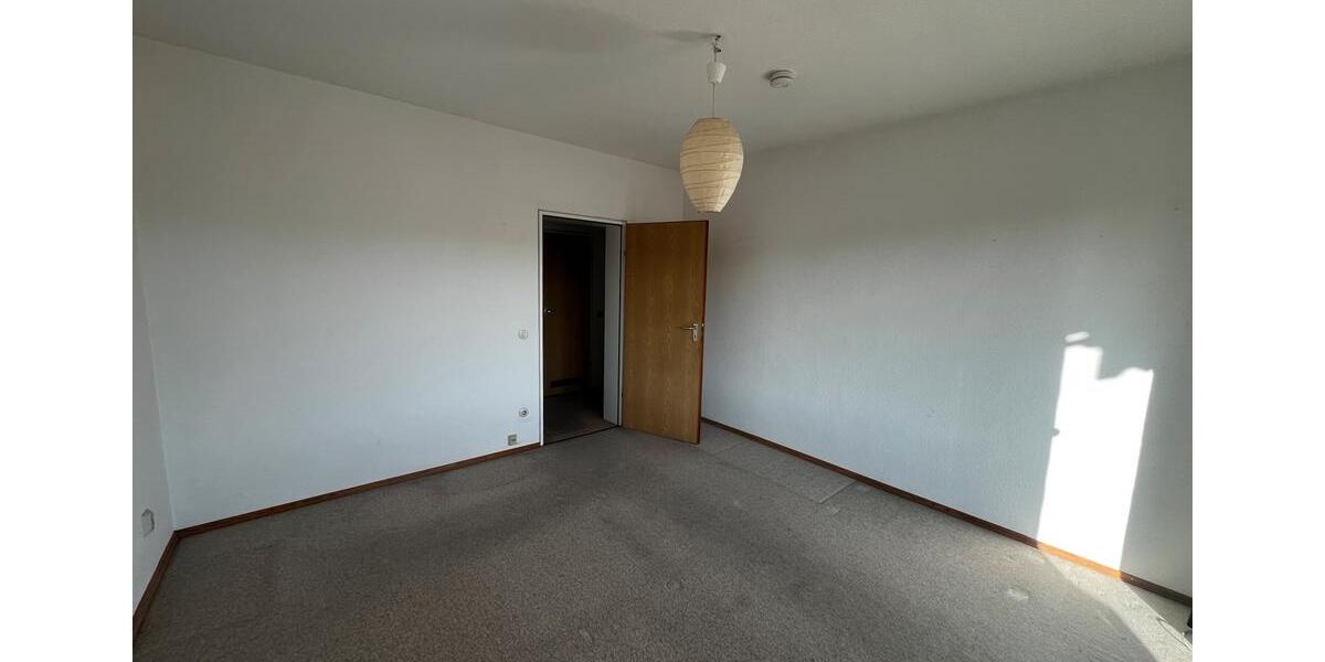 Etagenwohnung Siegburg - 3 Zimmer, 81 m&sup2;, 1.100&euro; | Angebot:25510499