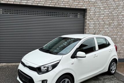 Kia Picanto 16.000 km 11.999 € Rheda-Wiedenbrück 33378