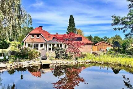 Beeindruckendes Landhaus-Anwesen mit Wintergarten- Pavillon, Oldtimer- Garage, eingezäuntem Weideland in Wiefelstede- Zentrum 5 zimmer