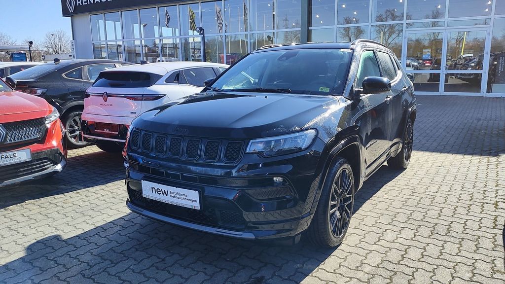Jeep Compass 19.477 km 26.996 &euro; Massen 03238