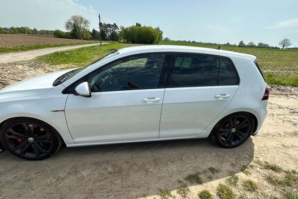 VW Golf 113.500 km 21.990 &euro; Bad Oldesloe 23843