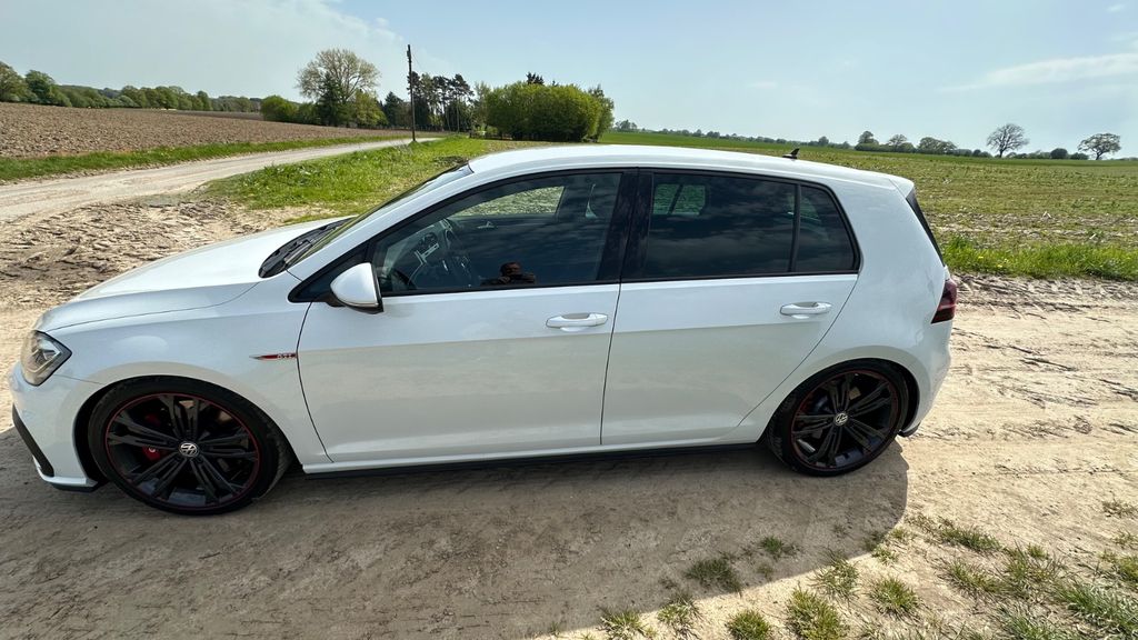 VW Golf 113.500 km 21.990 &euro; Bad Oldesloe 23843