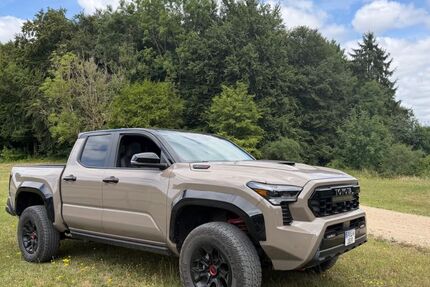 Toyota Tacoma 12.500 km 102.800 &euro; Hersdorf 54597